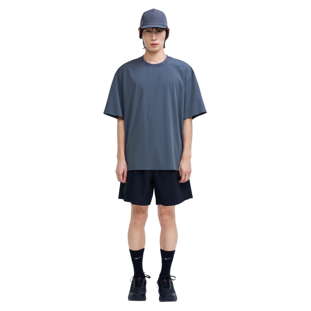 유니 에센셜 나일론 반바지