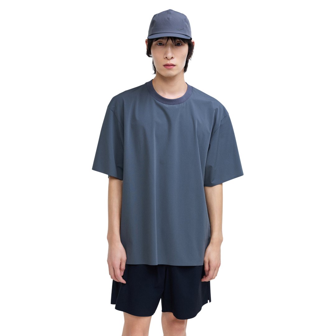 유니 라이트웨이트 우븐 반팔티셔츠